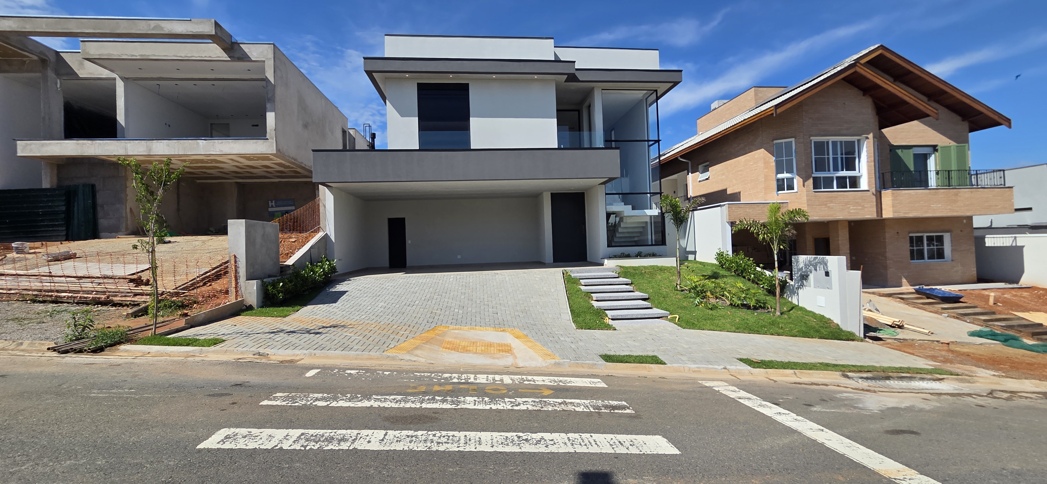Casa Sobrado nova, Condomínio Arborais