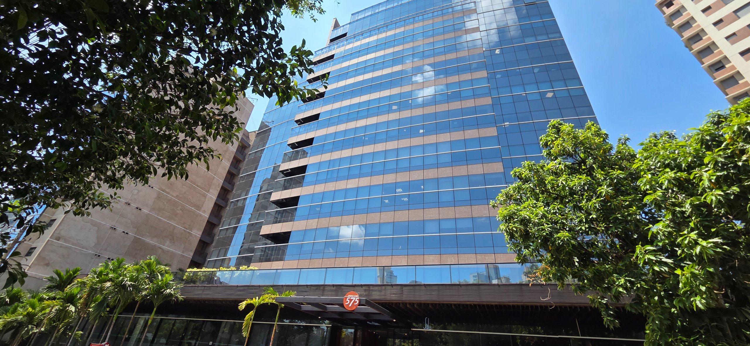 Loja Comercial no Edifício 575 , AVENIDA nORTE sUL
