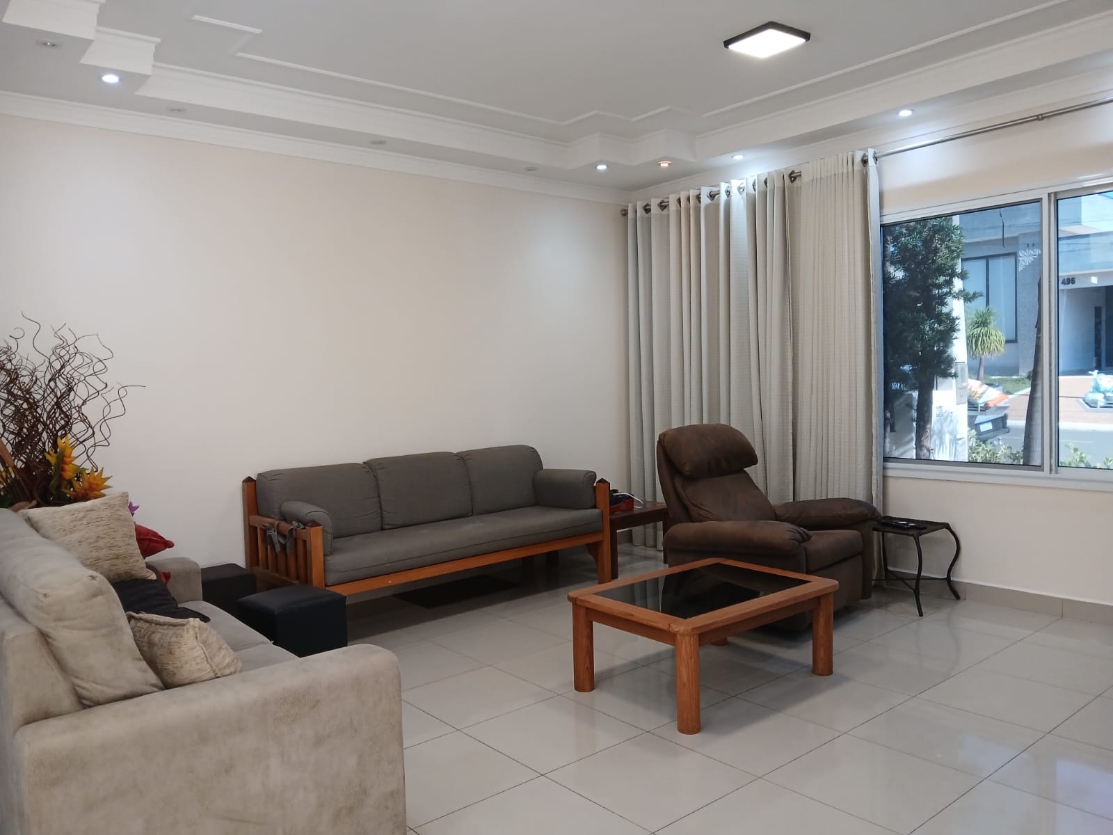 Sobrado — Condomínio Residencial Real Park — 3 dorm. (1 suíte) — 250.00m² — Venda, ambiente 3